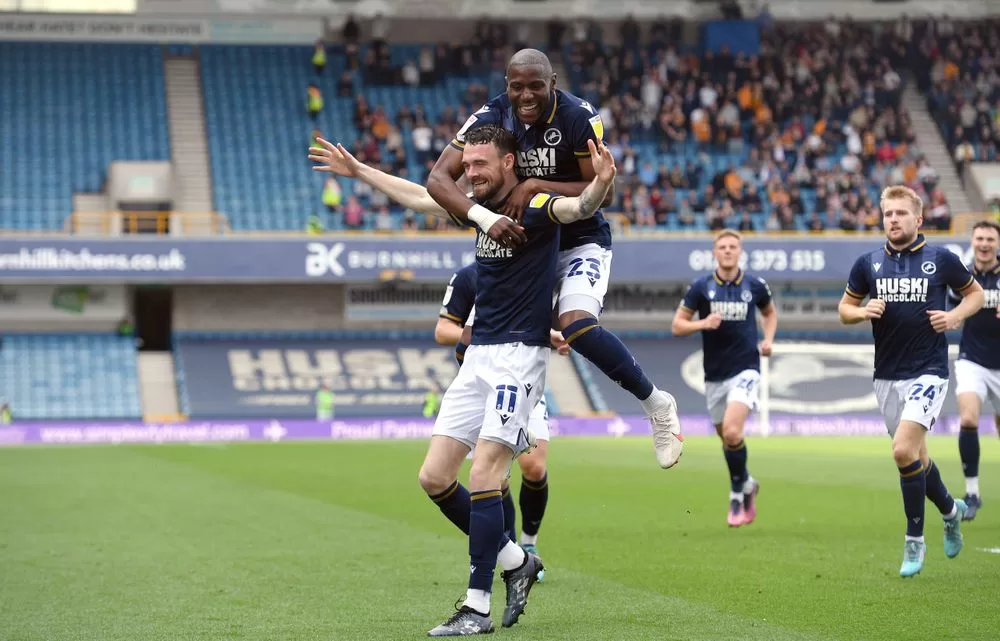 Αγγλικό Trixie και δυάδες