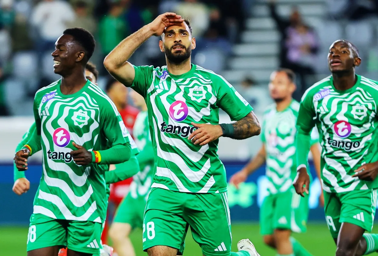 Το 4.15 που δεν στέκει και το ειδικό από την Κύπρο