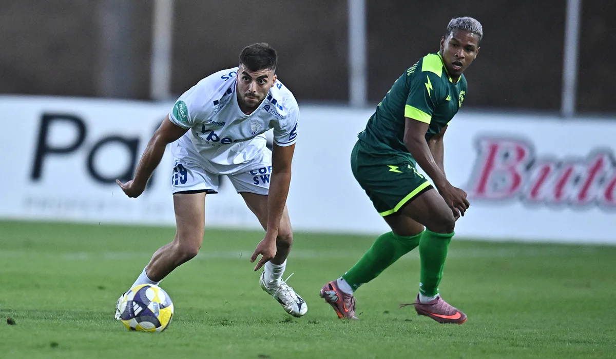 Το 3.55 στην Λάρνακα και η δυάδα από Αγγλία και Ιταλία