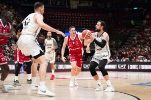 Πληρώνουν τα ειδικά παικτών στα playoffs έως το 3.05