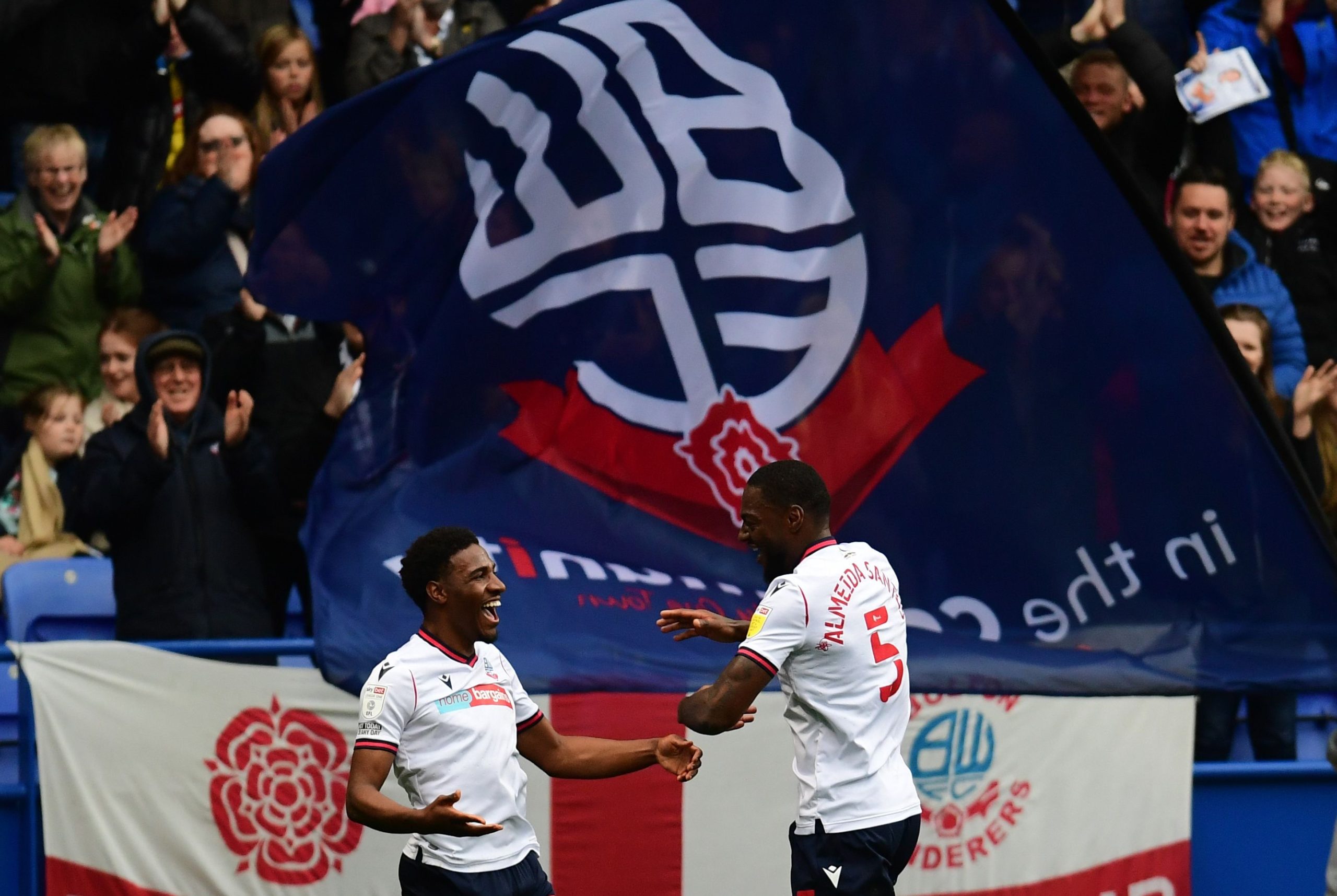 Διπλό με τρεις χιλιάδες στο «Hillsborough»