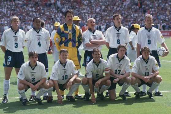 Ξύλο στο “Wembley”, σουτ στην Γλασκώβη, γκολ στην Αγία Πετρούπολη