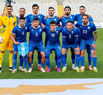 Δυο φιλικά με τέσσερα διαφορετικά πρόσωπα…