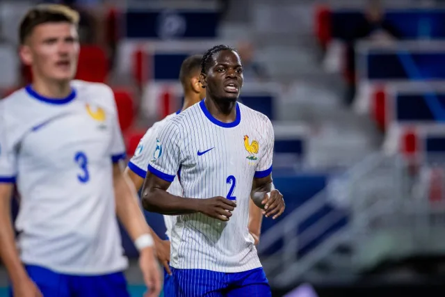 Μονά και δυάδα σε Αζερμπαϊτζάν και Γαλλία