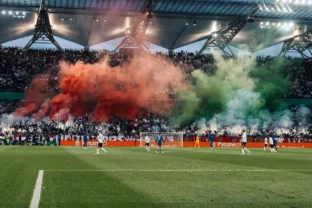 Δεν έχει ξεμπερδέψει η Λέγκια!