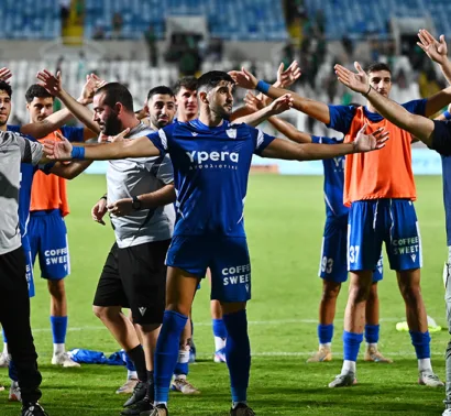 Τα ελκυστικά «περιστέρια», η Χαλ και η δυάδα στο 3.23!