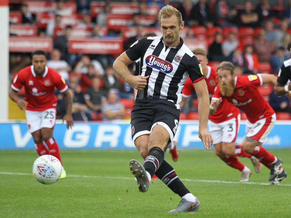 Τρεις άσσοι στο μανίκι