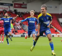 Δύο διπλά με λογική και τιμή