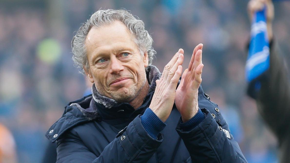 Με την ίδια τακτική…